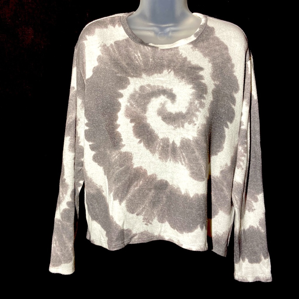 Freshman 1996 Light Weight Sweater. Tie-Dye in Grays and White. Size Medium.